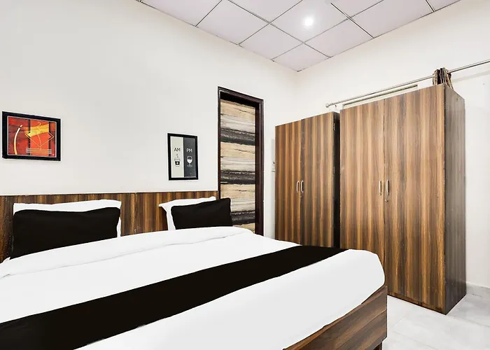 Hotel O 83167 Golden Key Inn